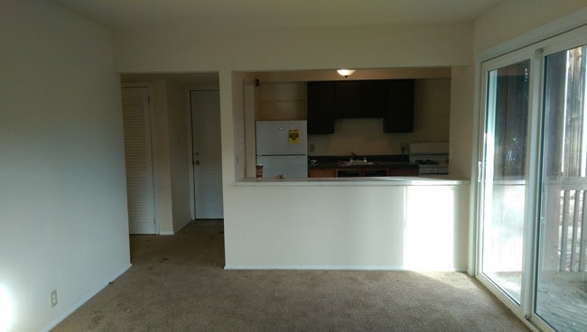 Foto del edificio - 406 Briar Ln