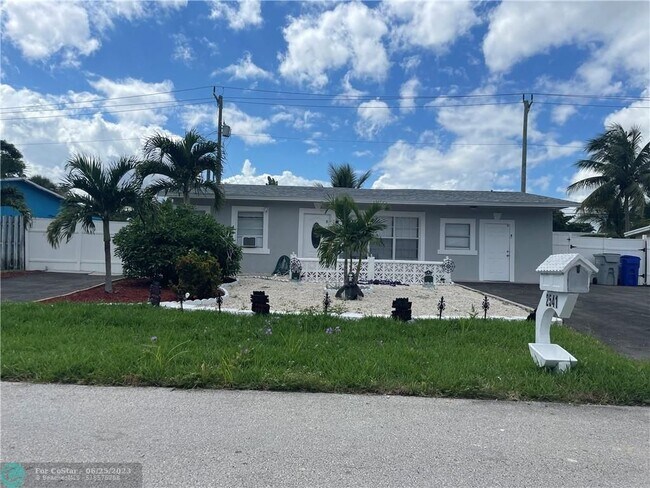 Foto del edificio - 2541 NE 9th Ave