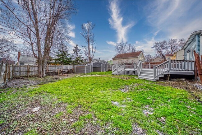 Building Photo - 60 Velore Ave