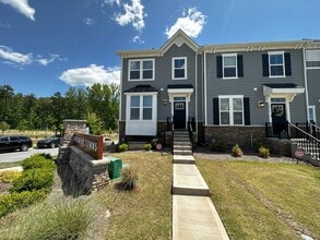 Building Photo - 10872 Overlook Mountain Dr