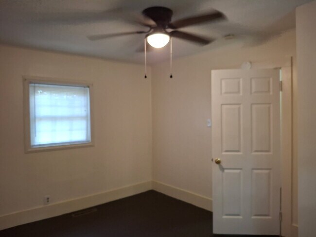 Foto del edificio - 631 18th St NW