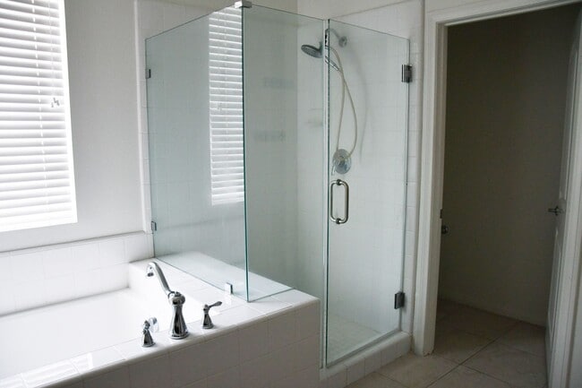 Foto del edificio - 3225 Donovan Ranch Rd