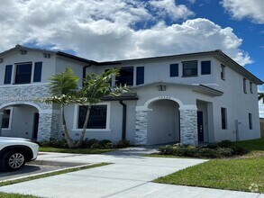 Building Photo - 13364 SW 287th Ter