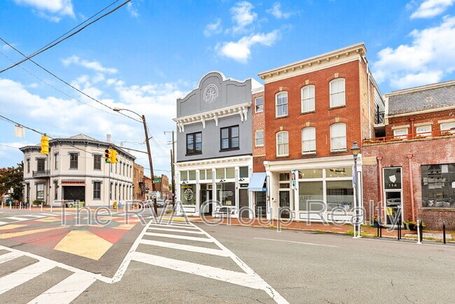 Building Photo - 110 W Marshall St