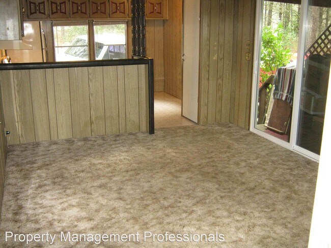 Foto del edificio - 1 br, 1 bath House - 165-A Moss Lane