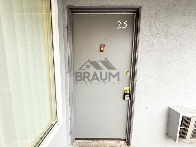 Foto del edificio - 5131 Buffalo Ave