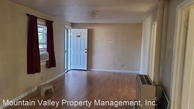 Foto del edificio - 1 br, 1 bath House - 102 Mainhart Drive