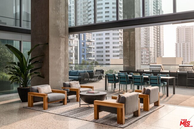 Foto del edificio - 601 Eleventh Ave