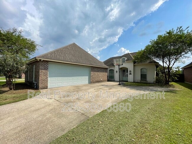 Photo - 10950 Hillpark Ave House