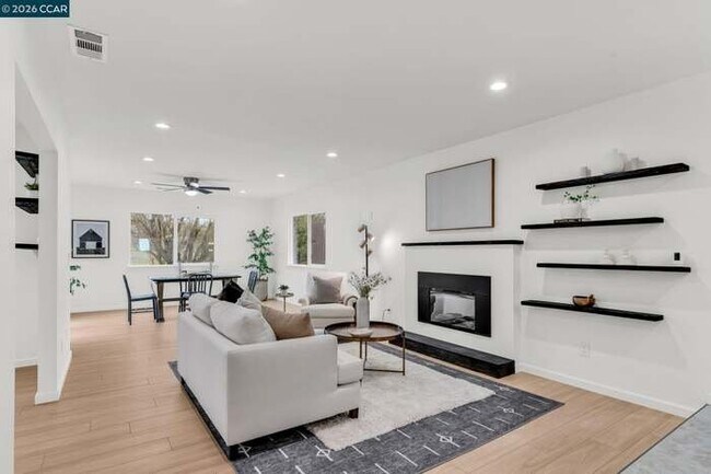 Foto del edificio - 1866 Elkwood Dr