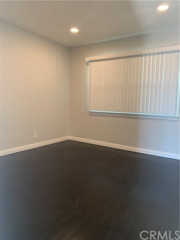 Building Photo - 709 S Almansor St