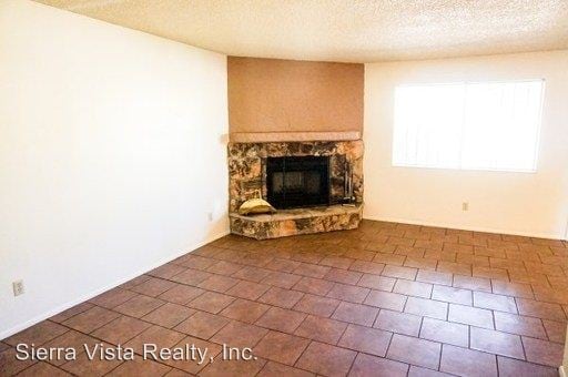 Building Photo - 1233 Carmelita Dr