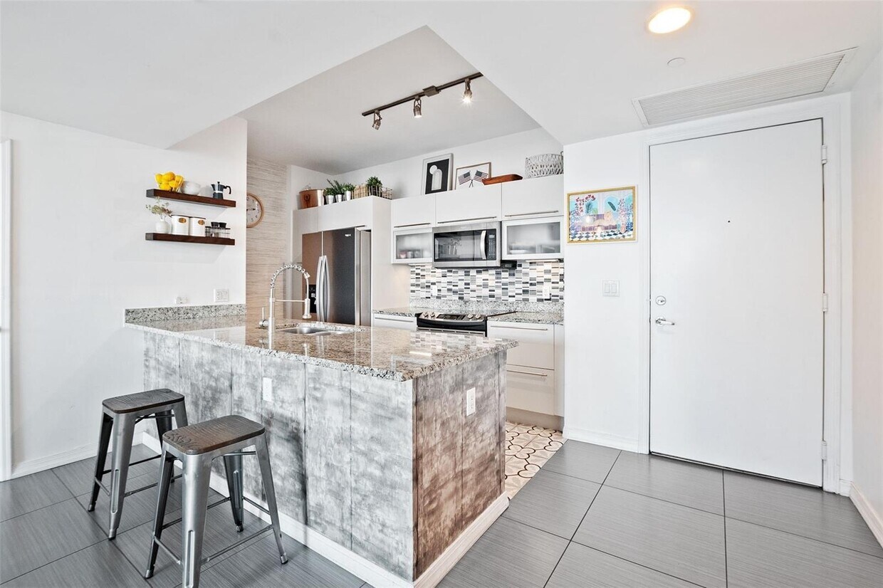 Primary Photo - 951 Brickell Ave