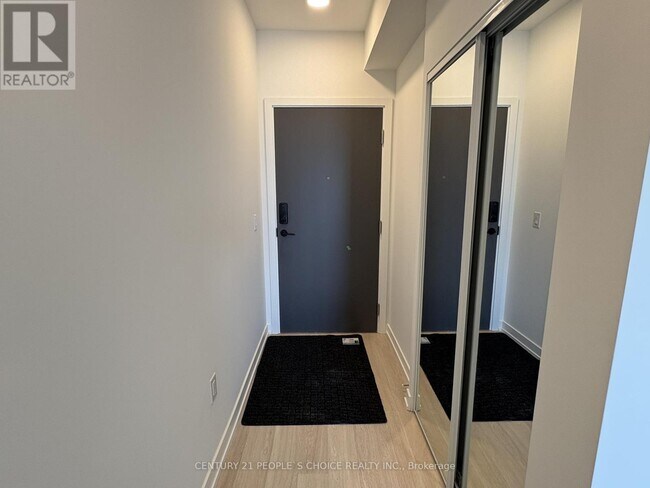 Photo du bâtiment - 9751 Markham Rd