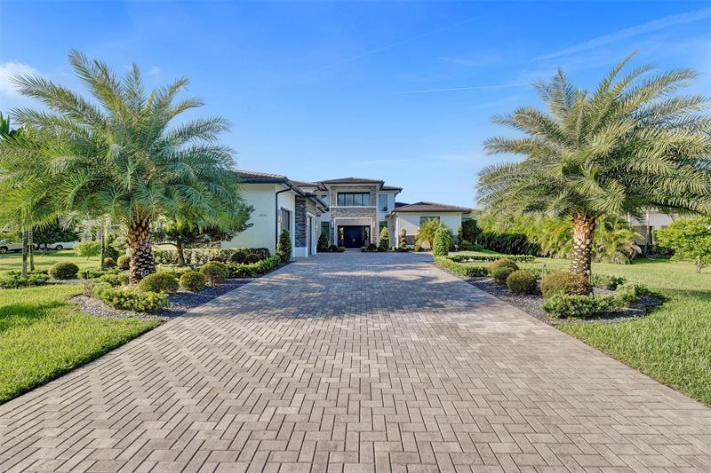 Foto principal - 12340 NW 15th St