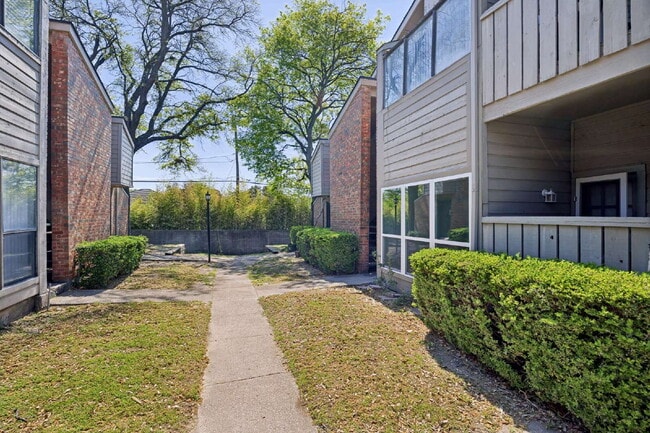 Photo - Spacious Dallas Condo with Unbeatable Storage, Private Patio & Carport