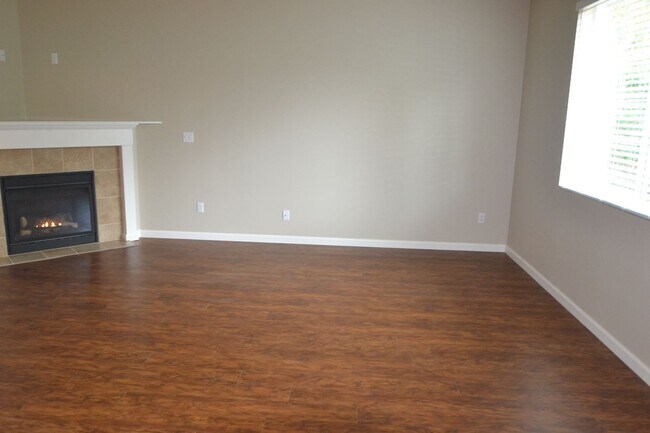 Foto del edificio - 18428 11th Avenue Ct E