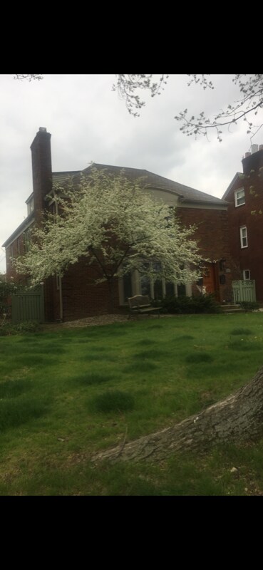 Foto del edificio - 14517 Lake Ave