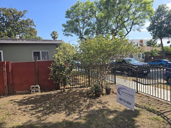 Building Photo - Rental in Long Beach