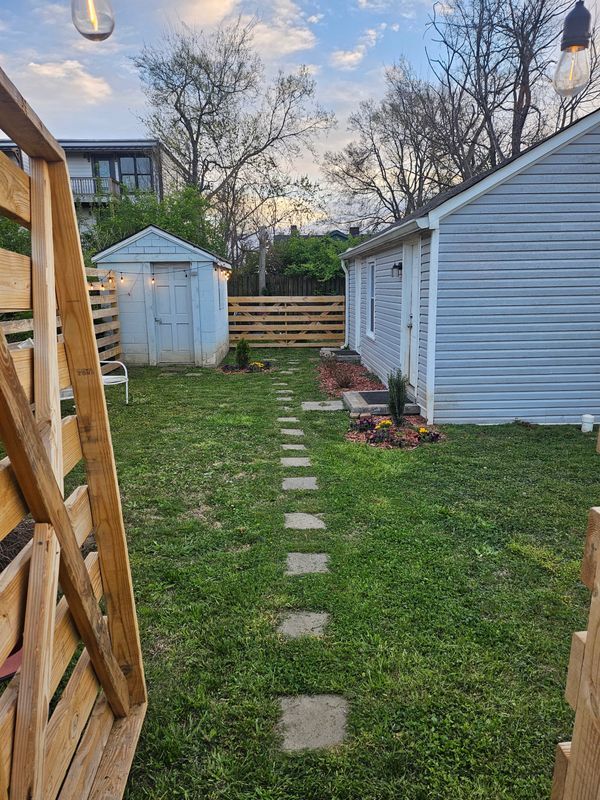 Foto del edificio - 112 Lucile St