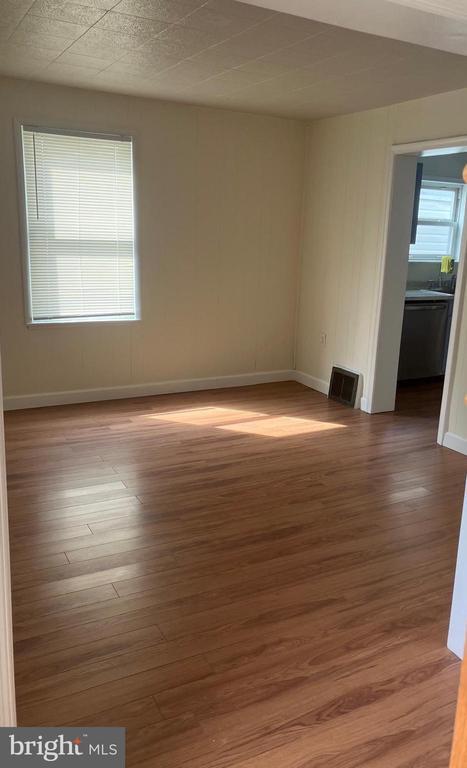 Building Photo - 131 Grand Ave