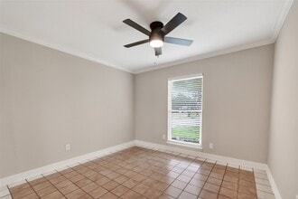 Building Photo - 14238 Pinewest Dr