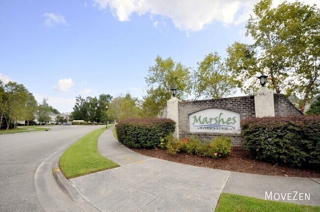 Foto del edificio - 210 Fullford Ln