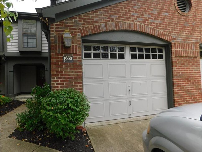 Building Photo - 1658 Shady Cove Ln