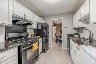 Interior Photo - The Flats @ 1885 Apartments