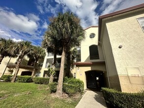 Building Photo - 823 Camargo Way