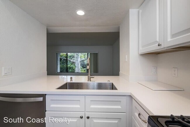 Building Photo - 3 br, 3 bath House - 527 Pueblo #4