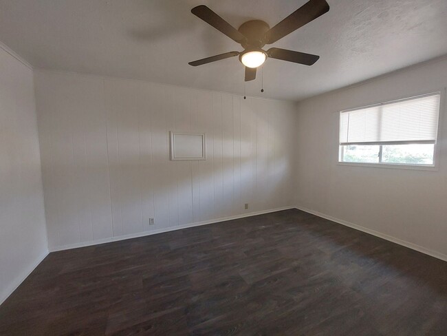 Building Photo - 3 br, 2 bath House - 438 Saipan Pl