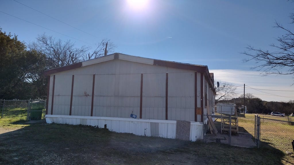 Primary Photo - 190 Private Rd 3376 F