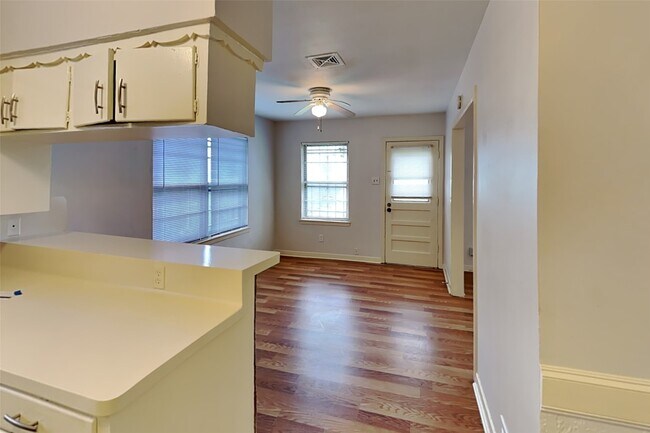 Foto del edificio - 4310 Boynton Dr