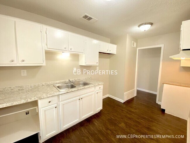 Foto del edificio - 3680 Moccasin Cove