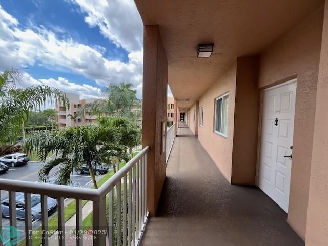 Foto del edificio - 7725 Yardley Dr