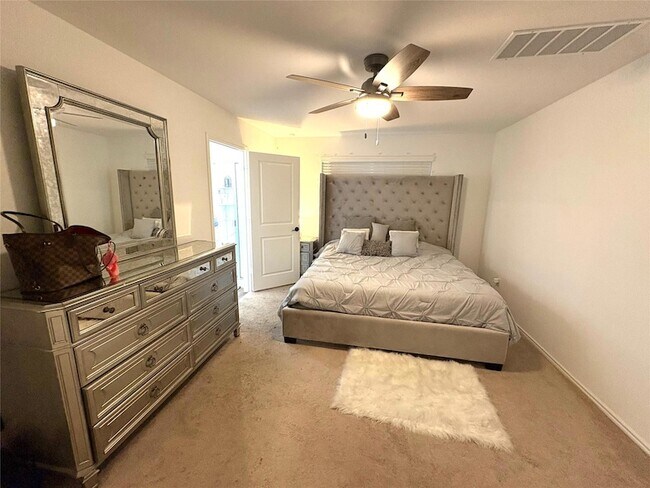 Building Photo - 322 Canley Lp