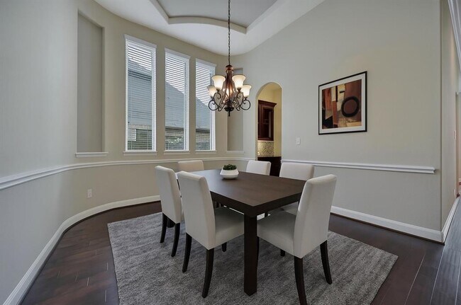 Foto del edificio - 2718 Carriage Hollow Ln