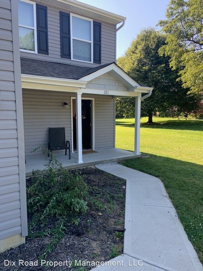 Building Photo - 4 br, 2.5 bath House - 121 Whisman Drive,