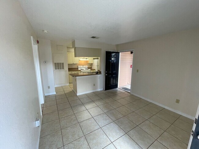 Foto del edificio - 2550 N Alafaya Trail