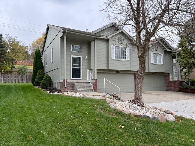 Foto del edificio - 4216 S 179th St