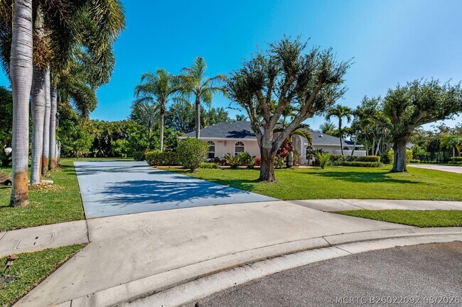 Foto del edificio - 15495 Rolling Meadows Cir