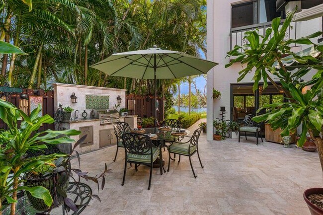 Building Photo - 3474 S Ocean Blvd