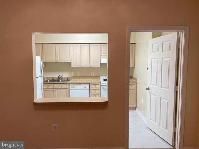 Foto del edificio - 3100 N Leisure World Blvd