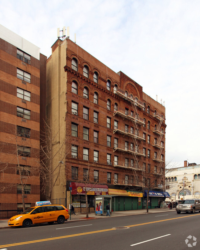 Foto del edificio - 1917-1919 Adam Clayton Powell Jr Blvd