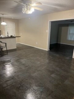 Building Photo - 155 Thomas Dr
