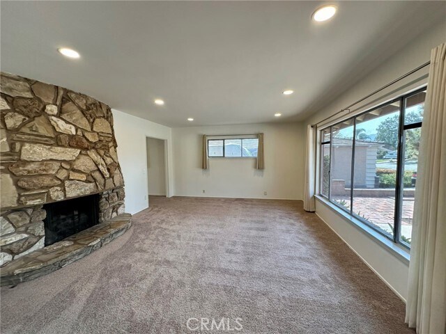 Foto del edificio - 950 E Mountain View Ave