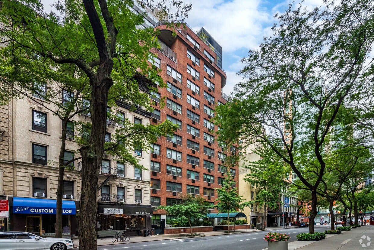 Foto principal - 310-314 E 49th St