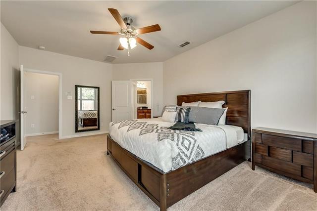 Foto del edificio - 1300 Poplar Dr