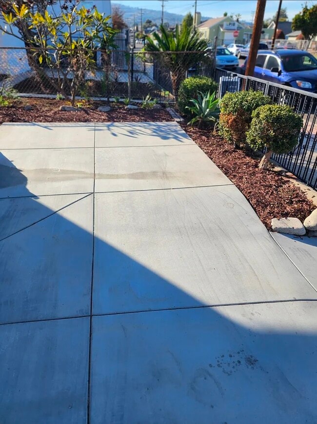 Foto del edificio - 247 W Sepulveda St